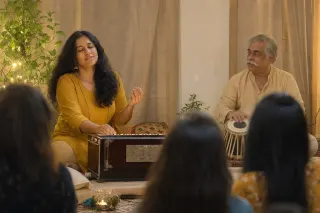Aaiman & Faraz's sangeet last night. they asked for Ranjish Hi Sahi for their dada ji and the whole room went quiet 🥹