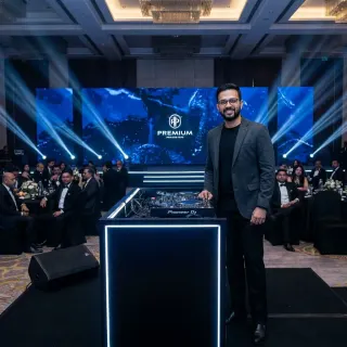 ran the after-party for a phone launch this week. 1200 guests, full line array, not one dead moment. love this job
