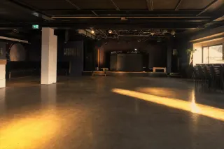 got here early for soundcheck. weird and peaceful seeing it empty like this